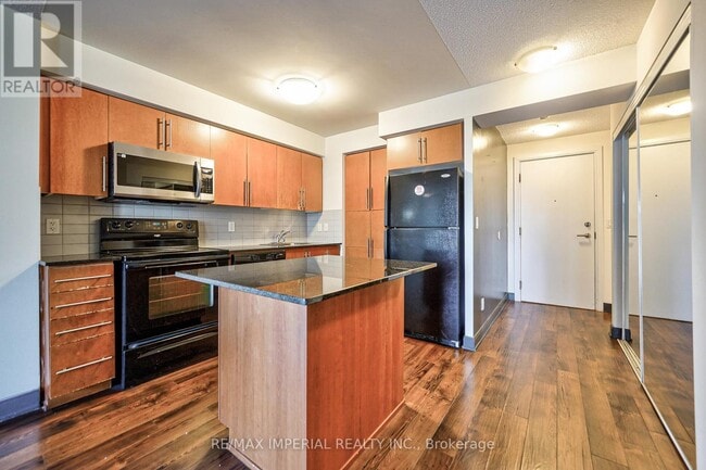Photo - 330 Burnhamthorpe Rd W Unité 1108