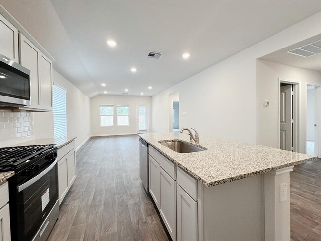 Photo - 1207 Camden Ln