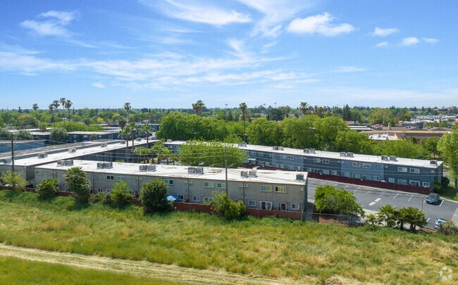 Photo - Townhouse Pacifica Apartments