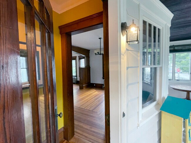 Photo - 231 Lafayette St