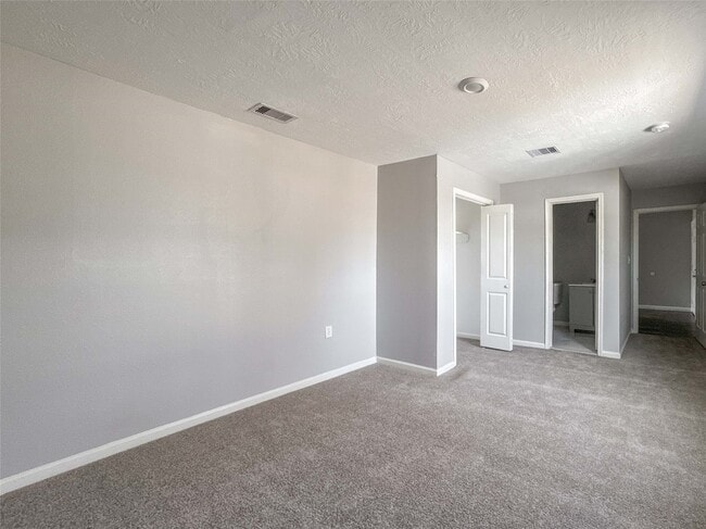 Photo - 7703 McHenry St