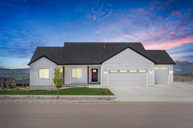 Photo - 277 S 1250 E