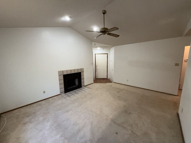 Photo - 2019 Dickens Dr