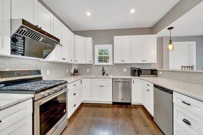 Photo - 3 Highet Ave