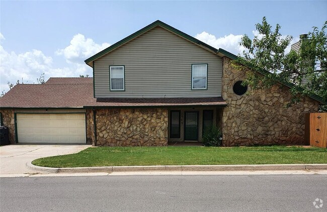 Building Photo - 7009 NW 90th St Rental