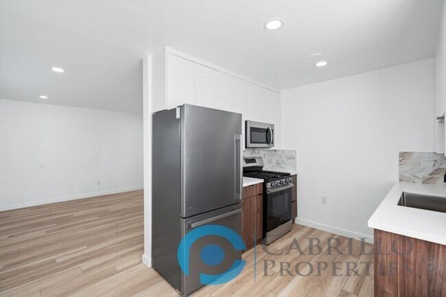 Building Photo - 4665 34th St Unit 2