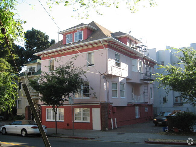 Building Photo - 2504 College Ave Unit Room 1 Rental