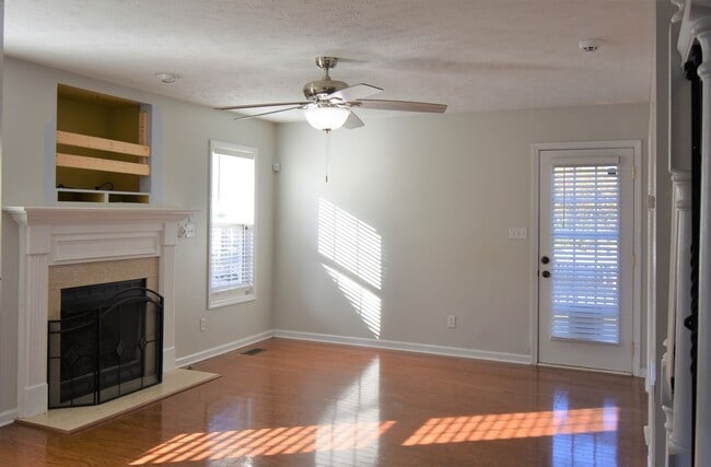 Photo - 3 Bedroom 2 Bath with Bonus Rooom