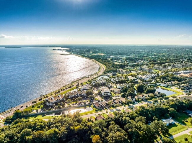 Regatta Shores