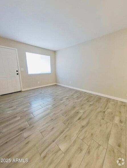 Building Photo - 2737 N Salem Unit 101 Rental