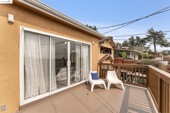 Photo - 9834 Lawlor St