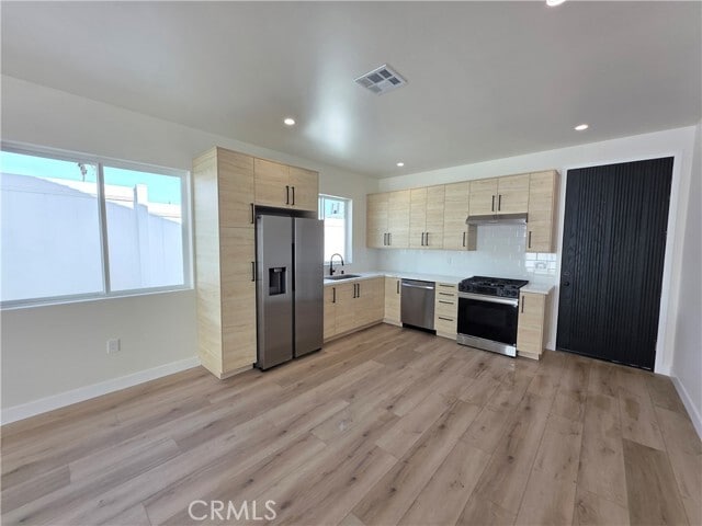 Photo - 17101 Kingsbury St