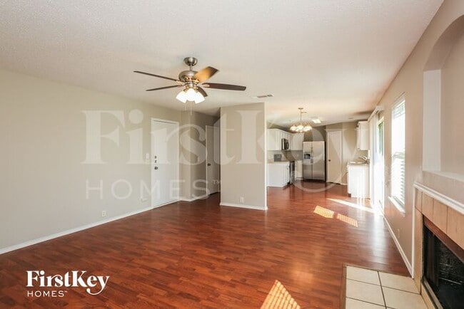 Photo - 1402 Caleo Dr