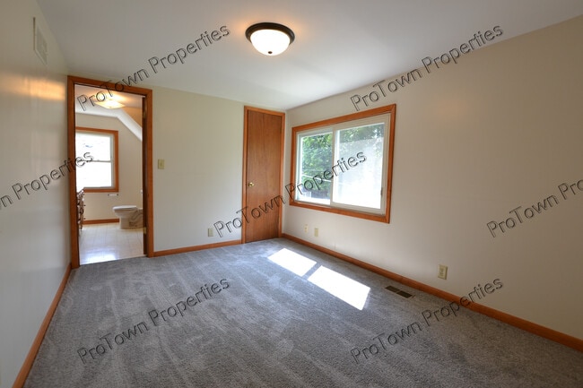 Photo - 211 Anderson Ave