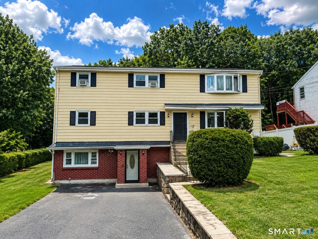 Building Photo - 98 Hartley Dr
