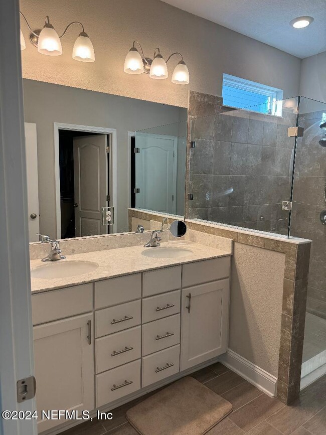 Photo - 172 Greenway Ln