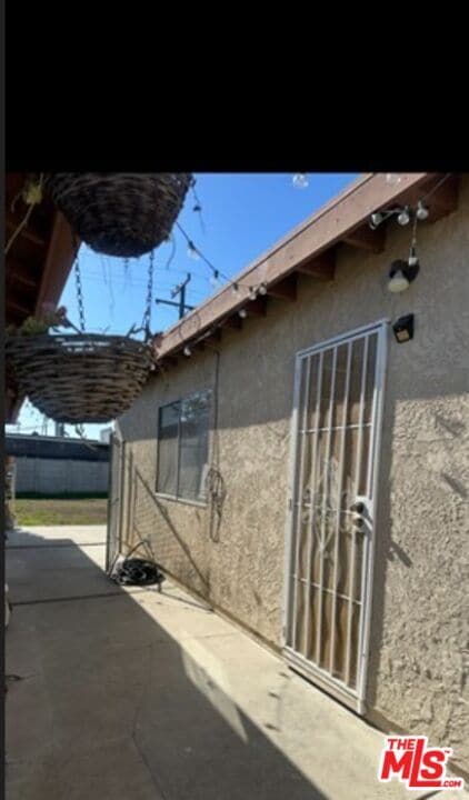 Photo - 4834 W 142nd St