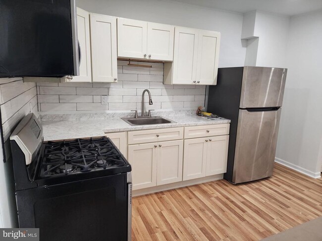 Photo - 517 N Elliger St