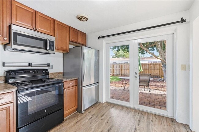 Photo - 1510 NE 32nd Pl