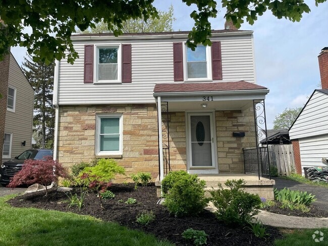 Building Photo - 341 S Roys Ave Rental