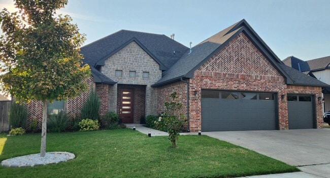 Building Photo - 16408 Brookefield Dr Rental