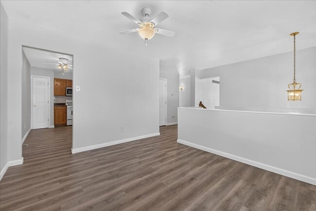 Photo - 18 Spring Song Ct