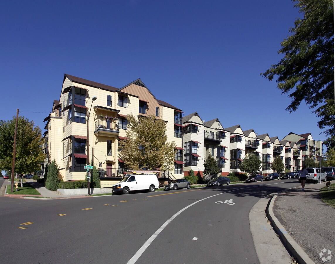 Primary Photo - 3009 Tejon St