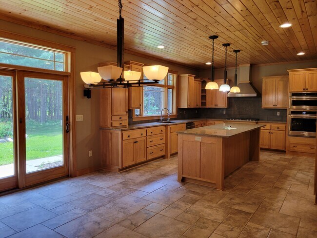 Photo - 28125 Sunny Beach Rd