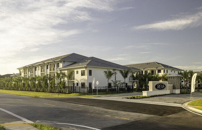 Reva - Reva Apartments