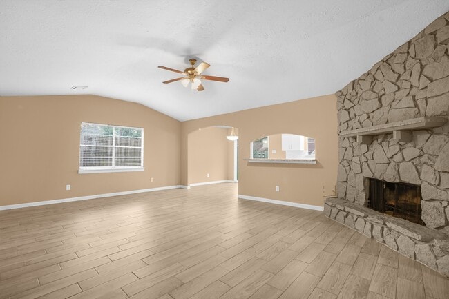 Photo - 3303 Glen Spring Dr