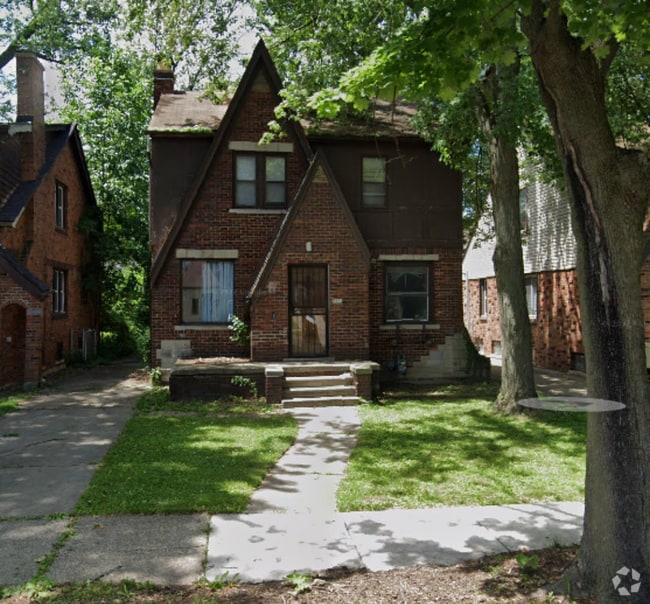 Building Photo - 5751 Yorkshire Rd Rental