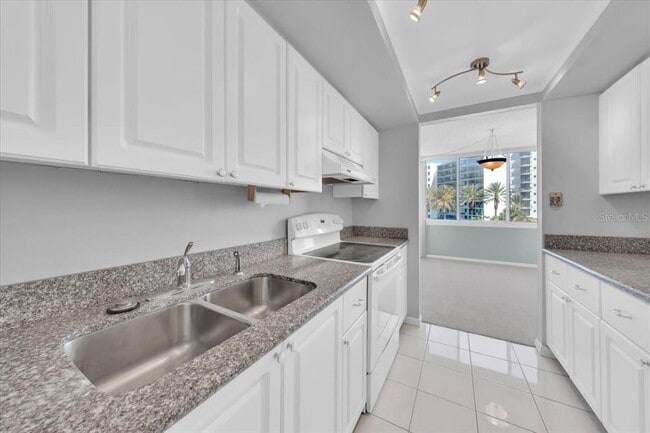 Photo - 660 Island Way Unit 301