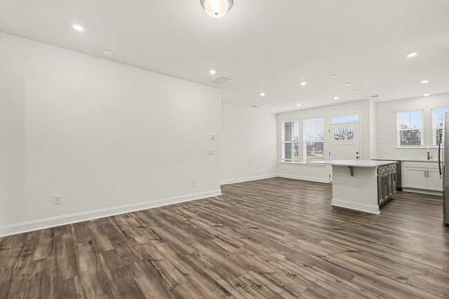 Photo - 2915 Herringbone Rd