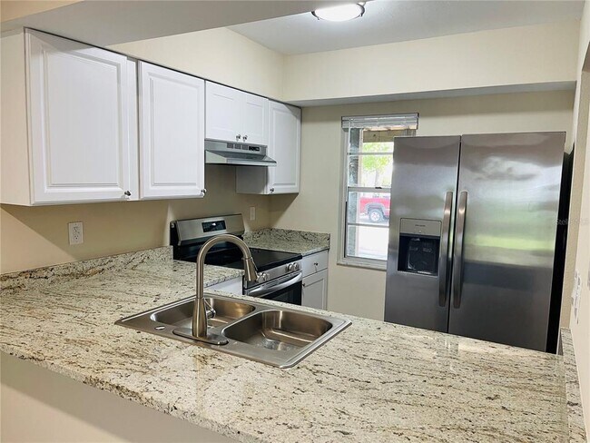 Photo - 1559 7th Ave W