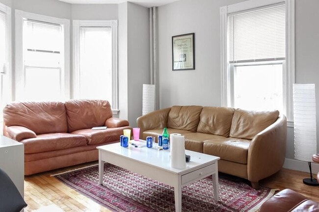 35 1/2 Essex Street - 35 1/2 Essex Street Unidad 1 Rental