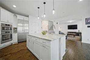 2537 Number 10 Ln