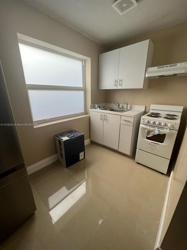 Photo - 4121 SW 20th St