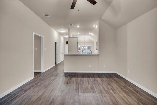 Photo - 6407 Hercules Ave