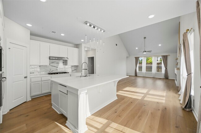 Building Photo - 29821 Ellwood Ln