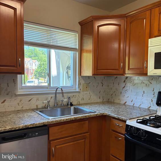 Photo - 1701 Scotchbrook Dr