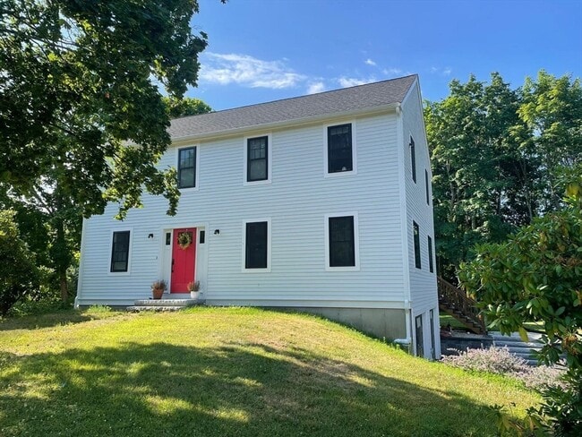 Building Photo - 5 Elis Ln