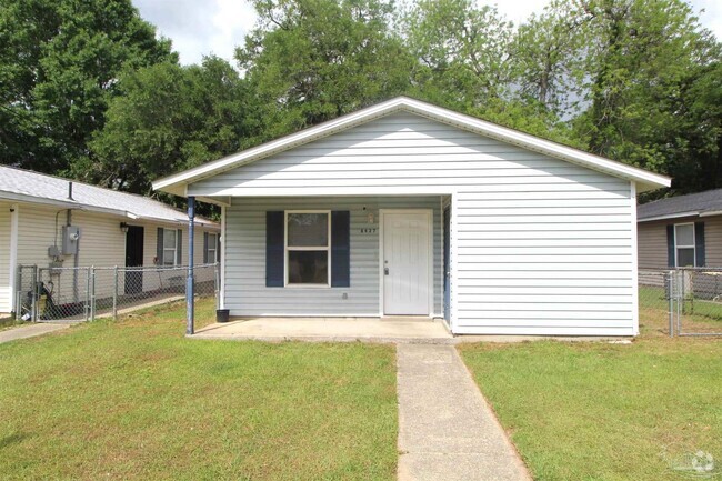 Building Photo - 8437 Cherry Ave Rental