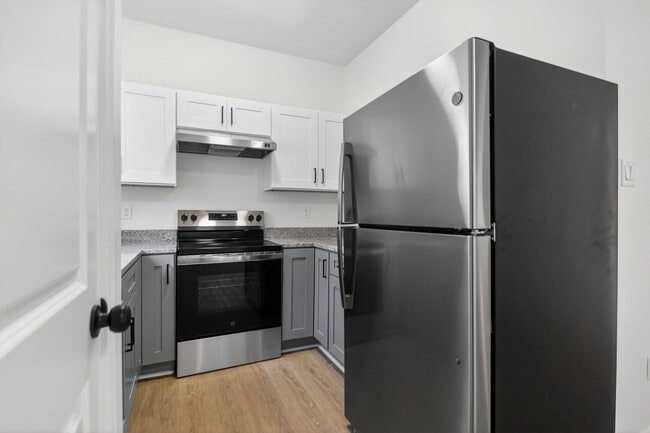 Photo - 2015-2017 Scotty Ct Unit 2015 Scotty Ct