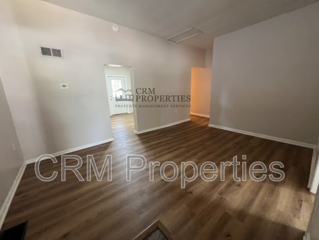 Photo - 1329 N Wabash Ave