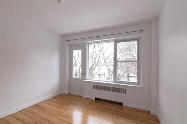 Photo - 10 Rosemount Unit 210