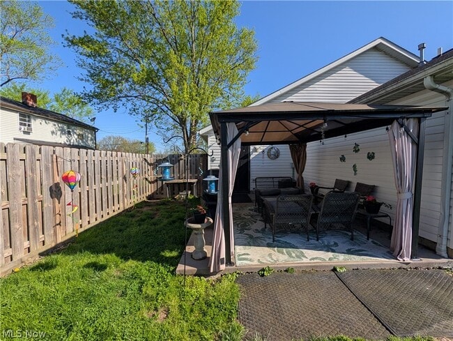 Photo - 9552 Cloverleaf Rd