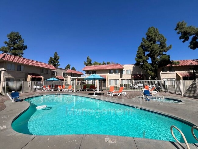 Building Photo - 82567 Ave 48