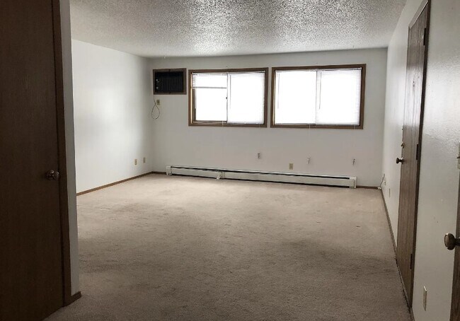 Photo - 441 Lindale Dr Unit 2