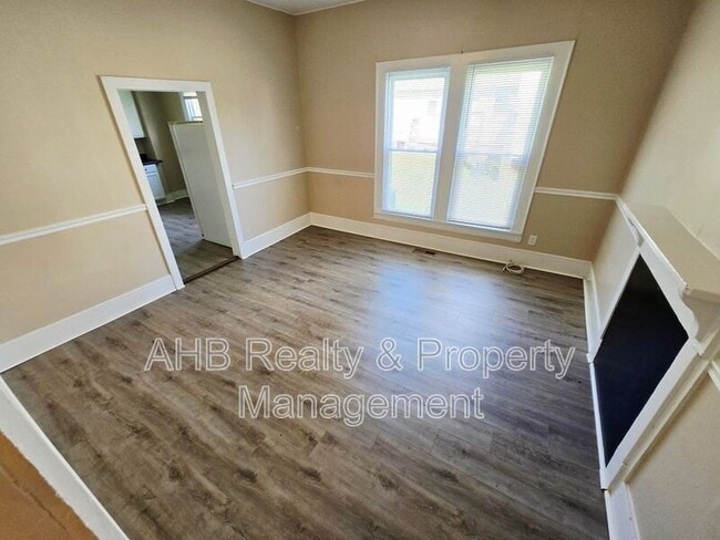 Photo - 511 S Flanner St