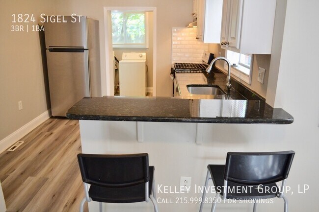 Photo - 1824 Sigel St